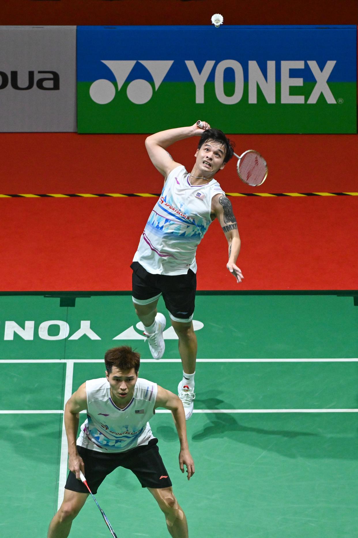 包含马来西亚羽毛球队完胜丹麦羽毛球队，辛杜高光表现的词条