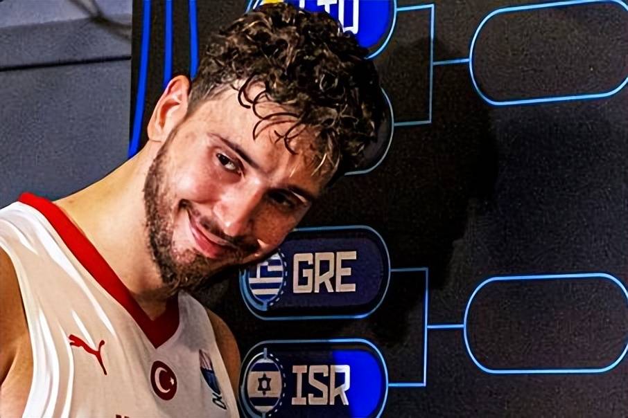 塞尔维亚男篮爆冷日本男篮，阿德巴约绝境逆转