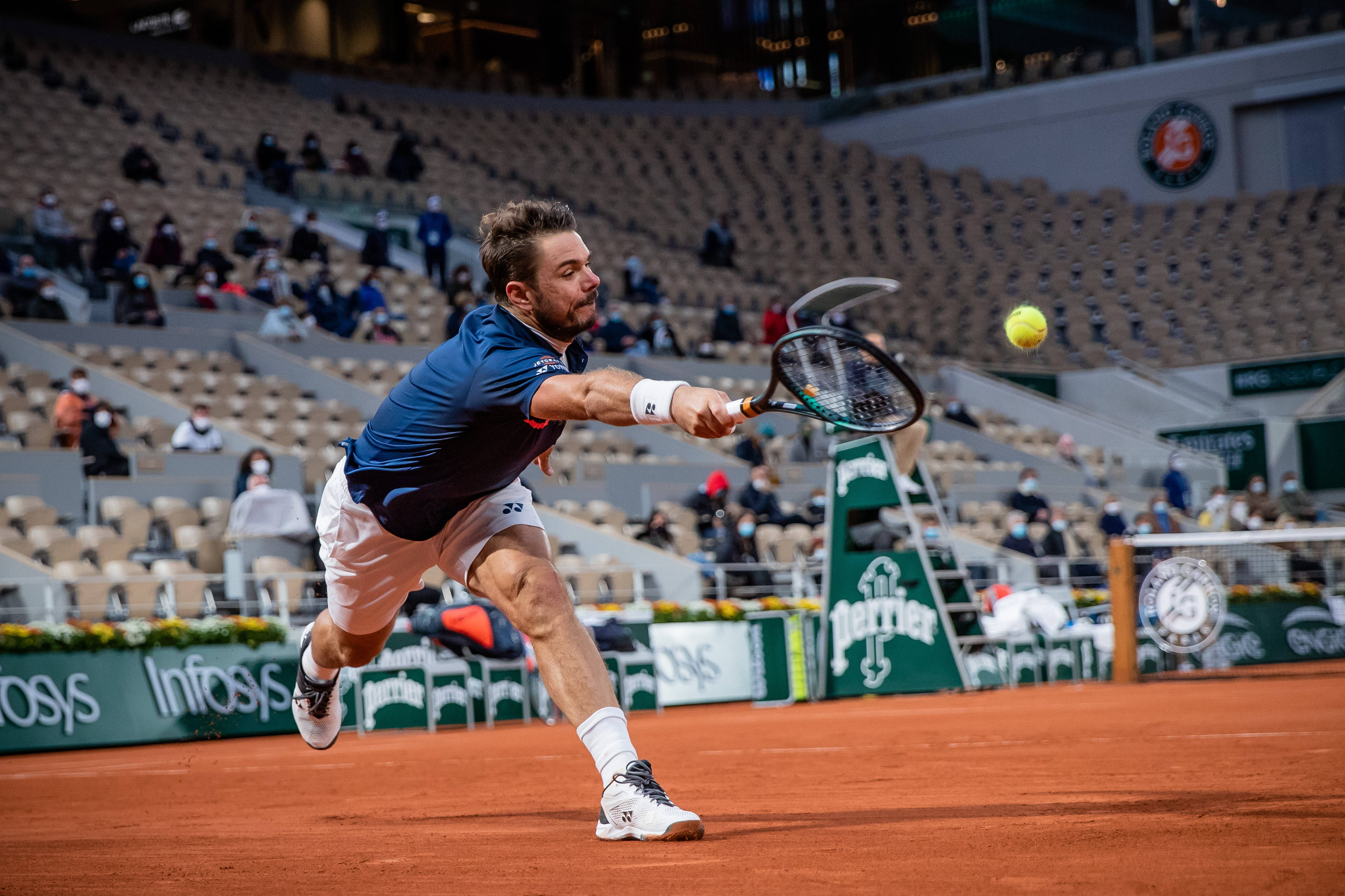 lol竞猜-西班牙网球队完胜美国网球队，瓦林卡高光表现的简单介绍