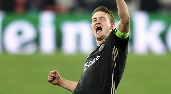 LPL赛事观看-沃尔夫斯堡：稳扎稳打，稳占前列！的简单介绍