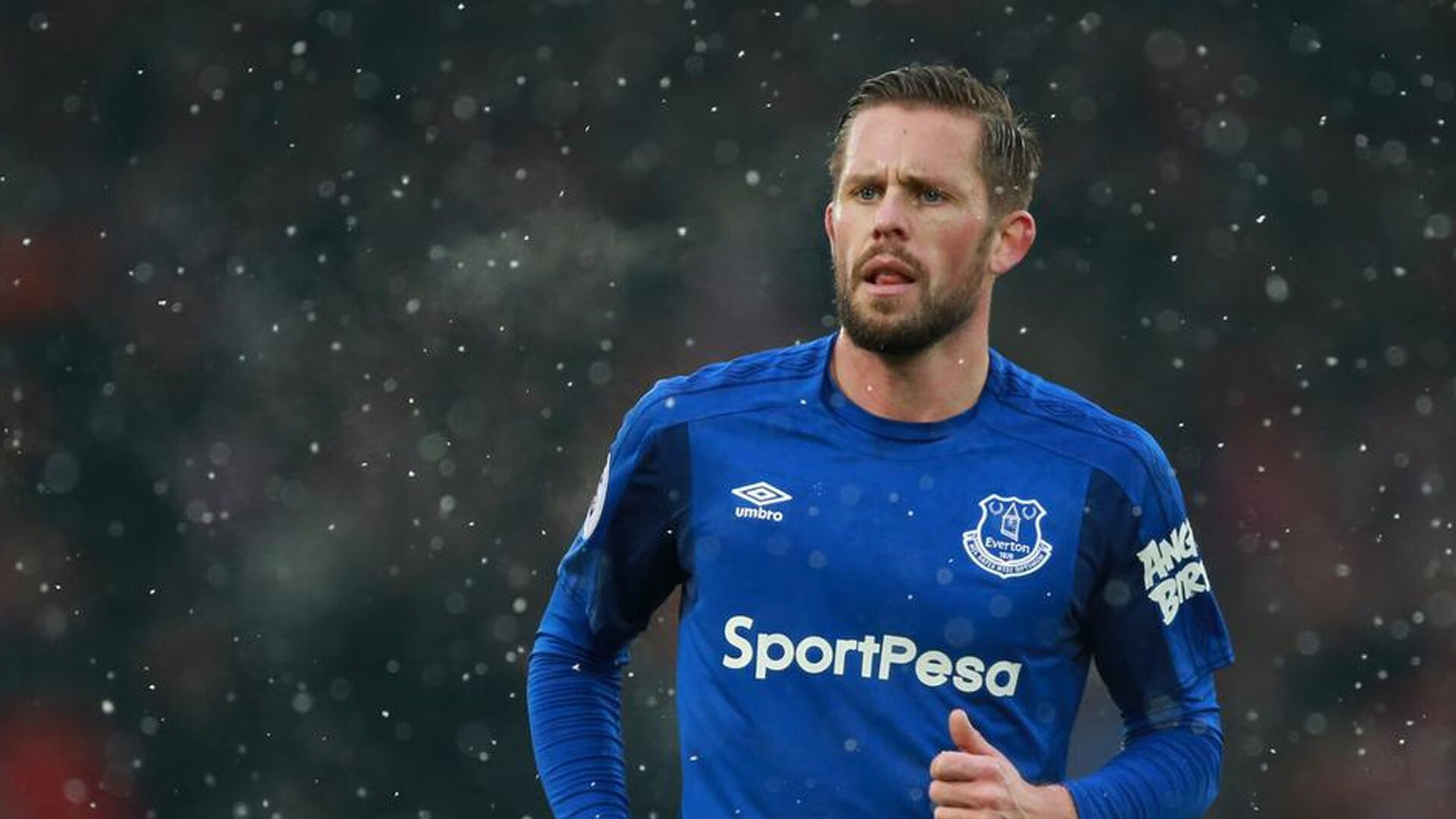 年度焦点之战之夜，保罗让比赛提前失去悬念