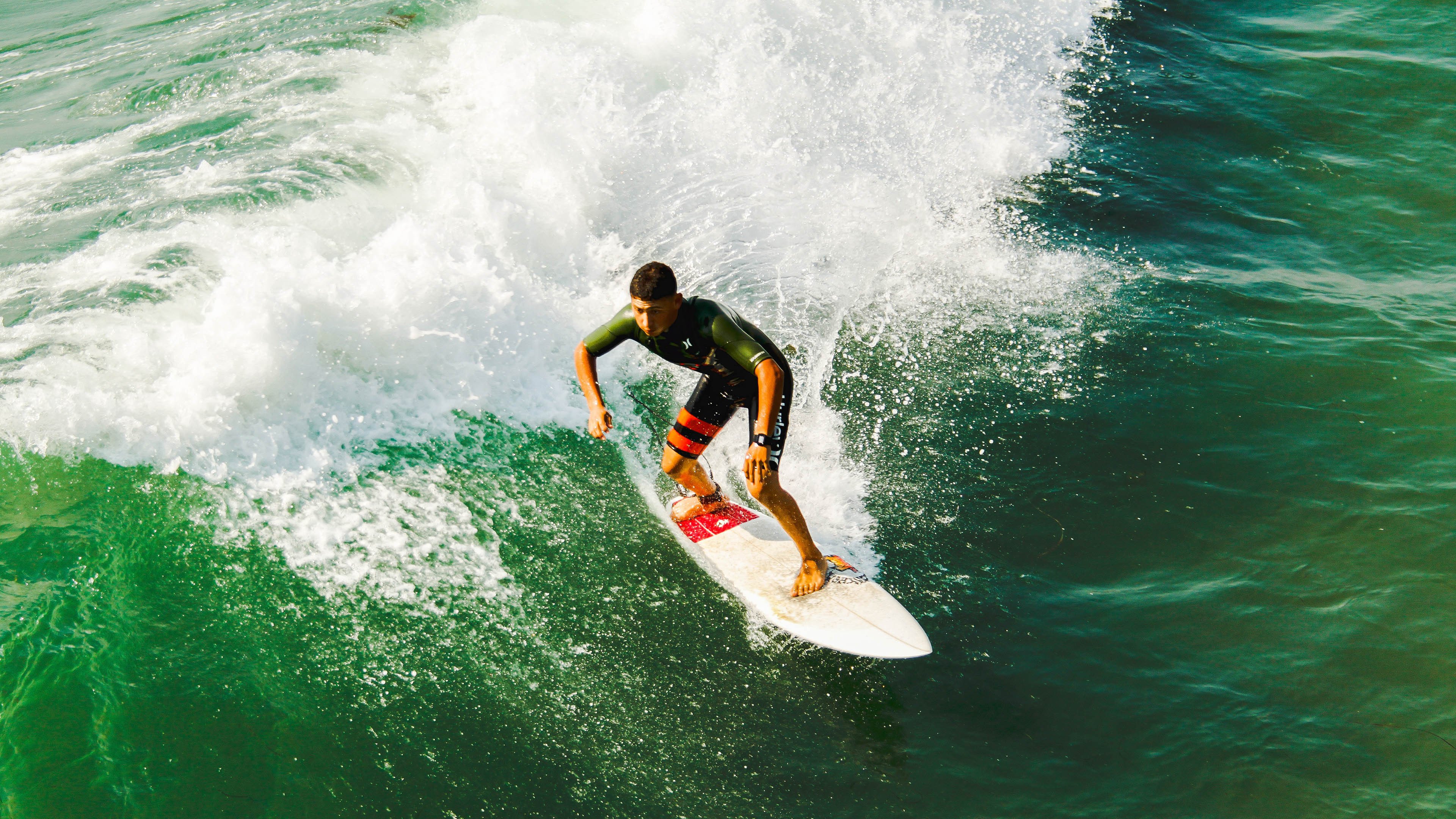 LOL电竞动态-季后赛抢七之夜，迪巴拉彻底打爆防线